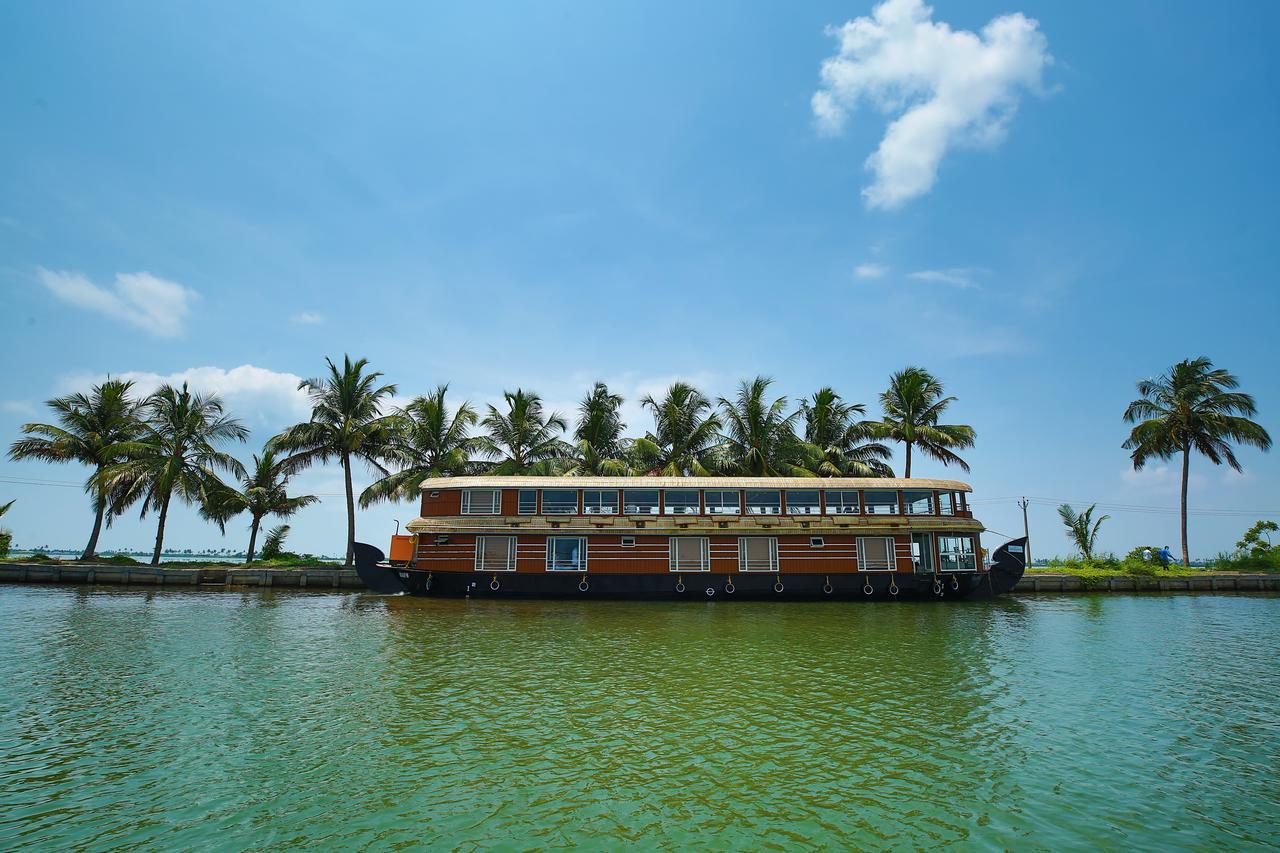 Casino Houseboats Hotel Alappuzha Екстериор снимка